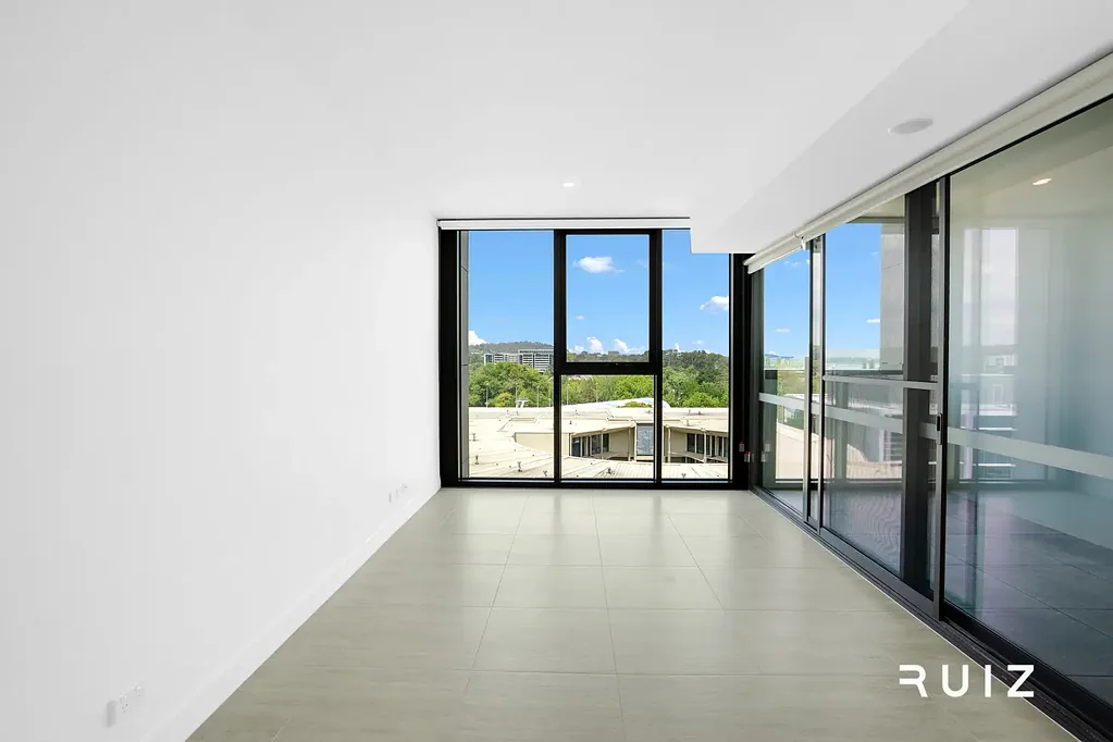 Exclusive Lakeside Living in a Premium Community, Minutes from the City – One-Bedroom Apartment