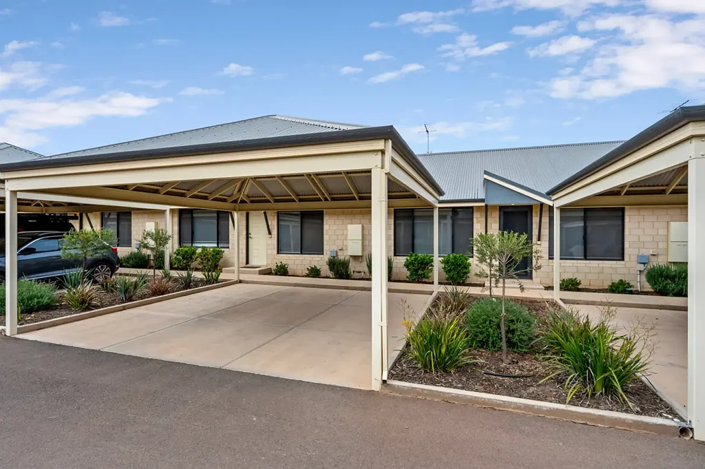 South Kalgoorlie 2房  Spacious 2x2 Unit in secure complex!