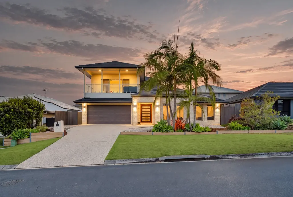 Warner 5房 精心设计的多代同堂住宅 Beautifully Designed Multi Generational Home