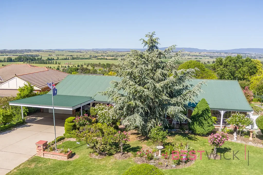 15 Beavis Place, Llanarth, NSW 2795