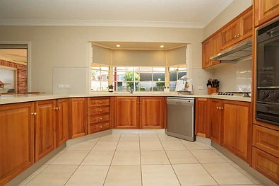 12 McMahon Street, Griffith, NSW 2680, 5 rūma, 3 rūma horoi, House