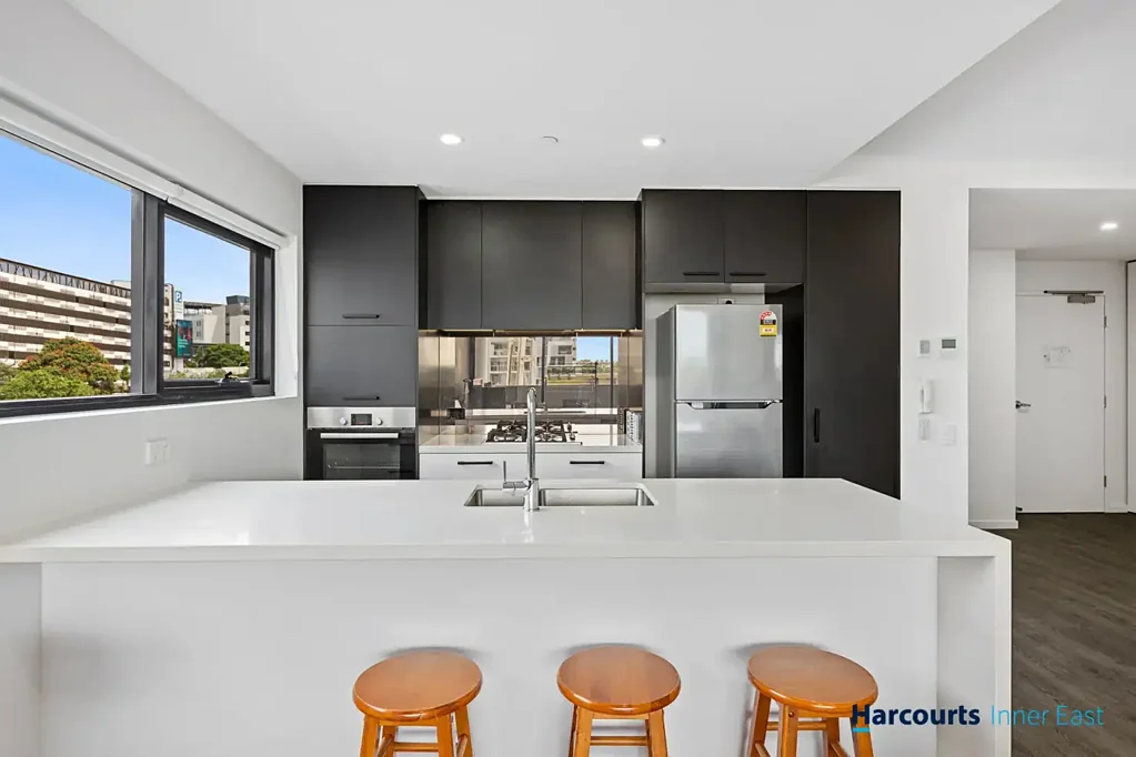 Modern Two-Bedroom Apartment in the Heart of Woolloongabba