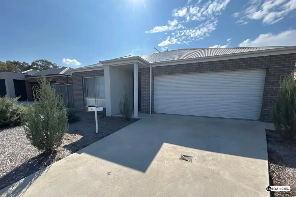 Low Maintenance 3 Bedroom Home