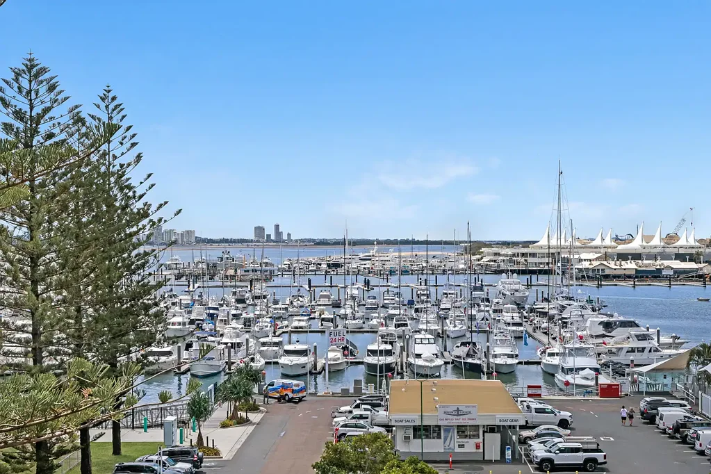 15/18 Macarthur Parade, Main Beach, QLD 4217