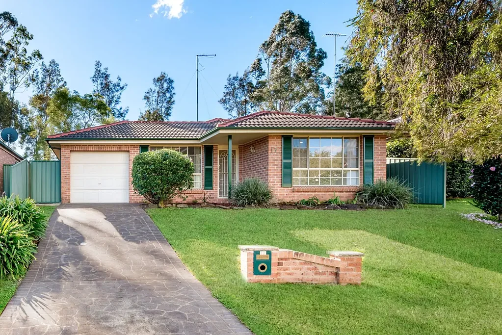 17 Gunara Terrace, Glenmore Park, NSW 2745