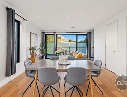 7/87 Thames Street, Box Hill, Inner East Melbourne, 4 habitaciones, 4 baños, Townhouse