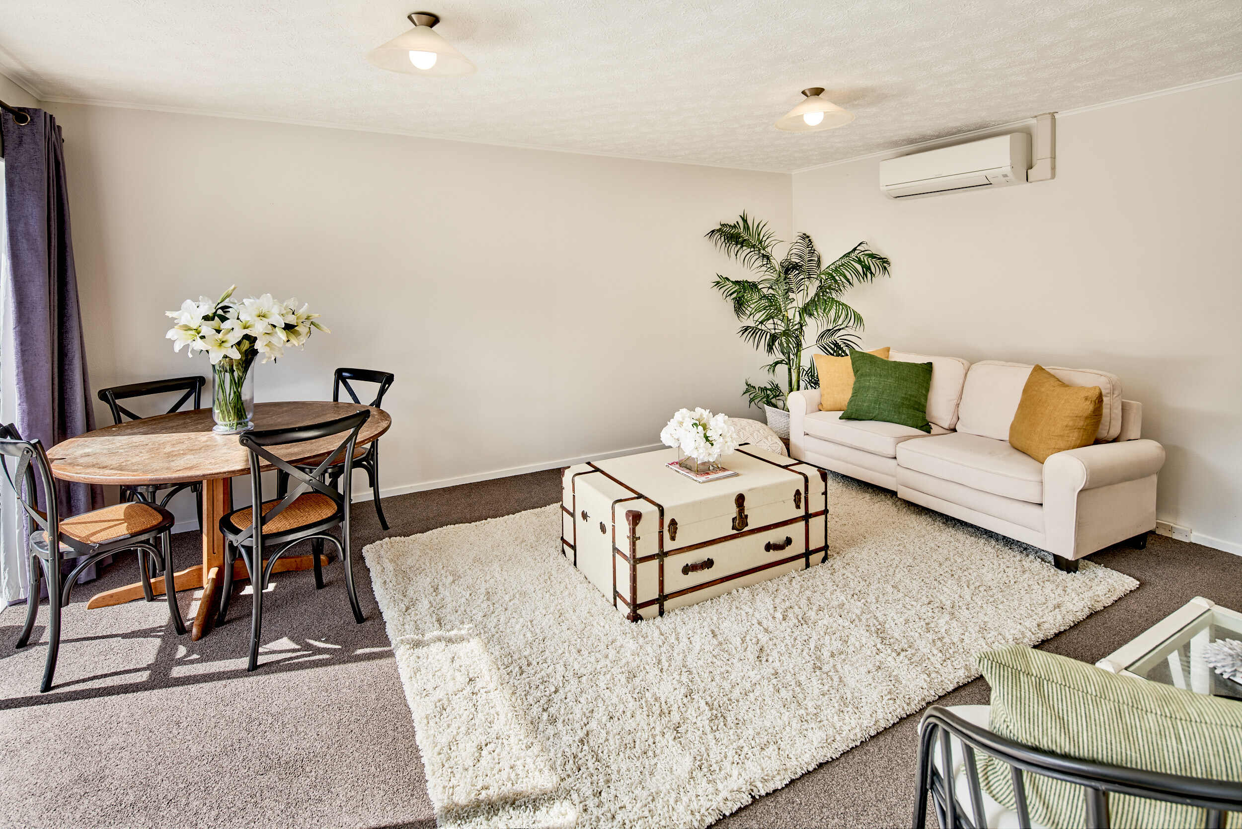 2/11 Te Arawi Street, Takapuwahia, Porirua, 2 ห้องนอน, 1 ห้องน้ำ, Townhouse