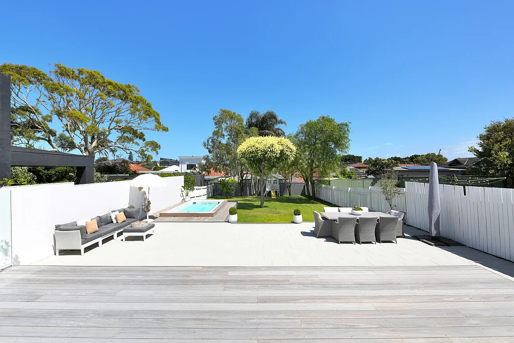 Matraville 3침실 Hamptons Inspired Home on a Sprawling 538sqm Block