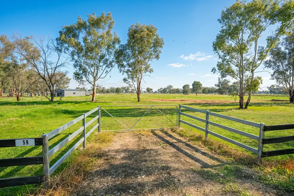 Jindera A Rare Lifestyle Opportunity Just Minutes from Albury