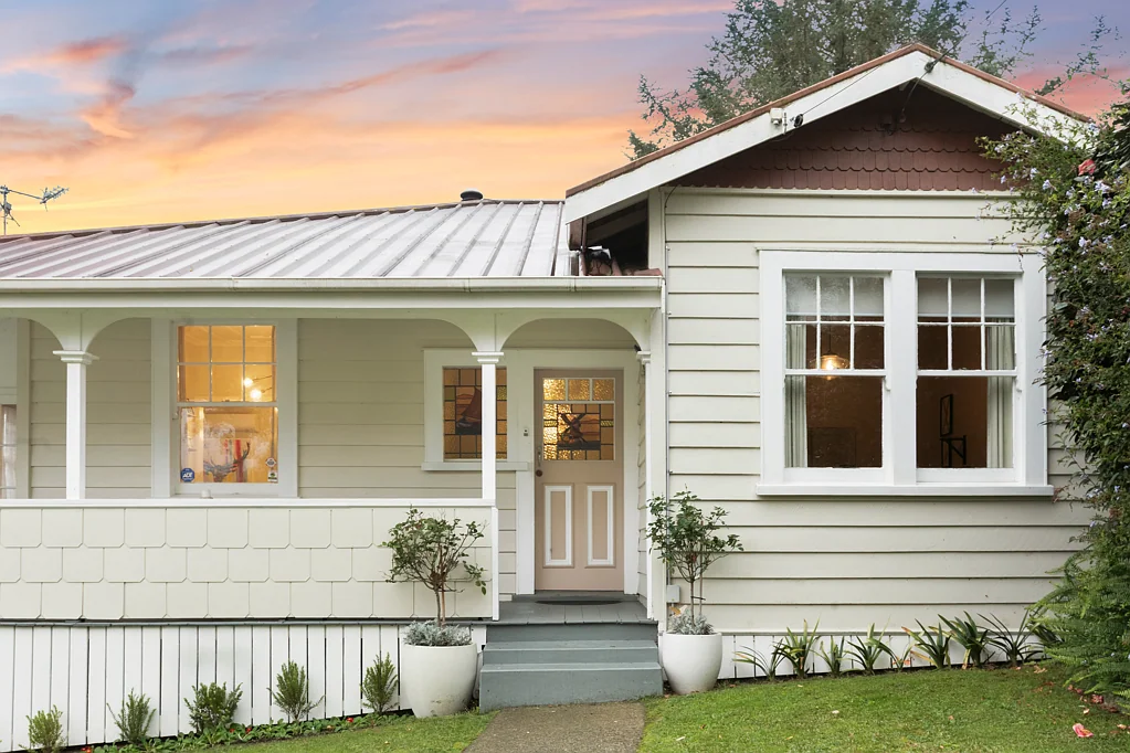 Paeroa 2Kwarto Lovingly Restored, Soulfully Adored