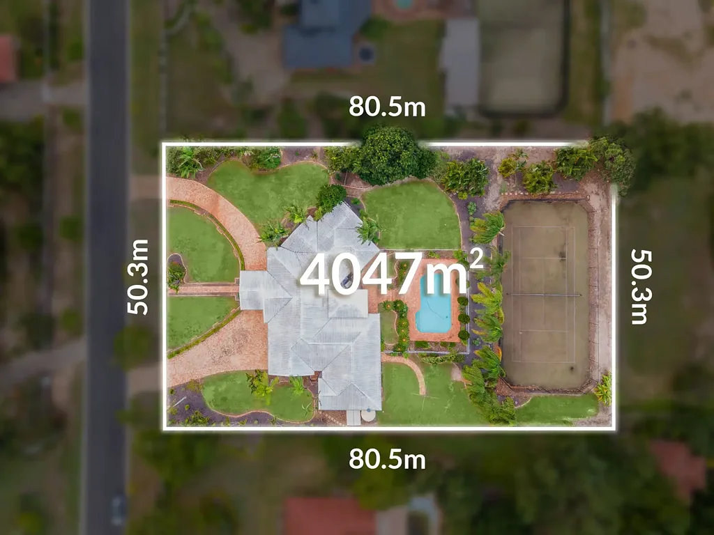 Stretton 5 Bedroom Here is your chance to secure a true tropical haven in one of the most prestigious streets of Stretton.