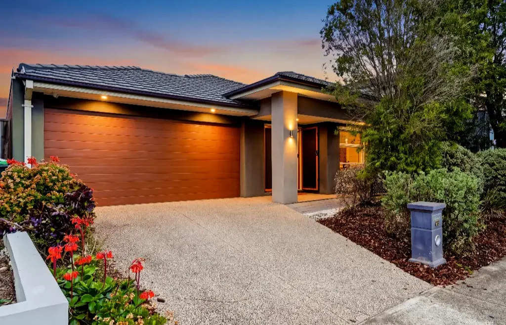 Point Cook 4Moenga The Pinnacle of Parkfront Luxury