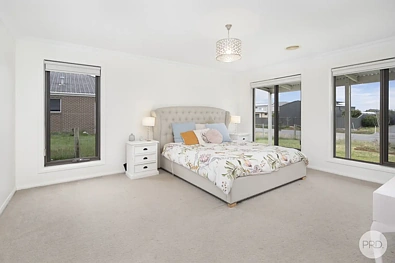5 Herbert Street, Cardigan, VIC 3352, 5 slaapkamers, 2 badkamers, House