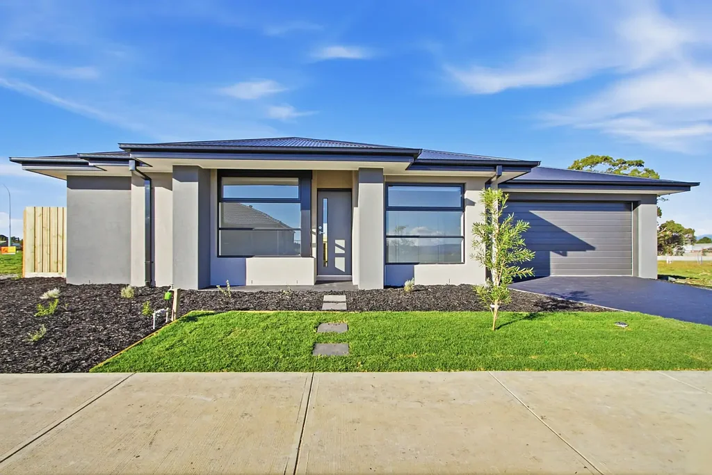 Brand New Modern Living in Morwell