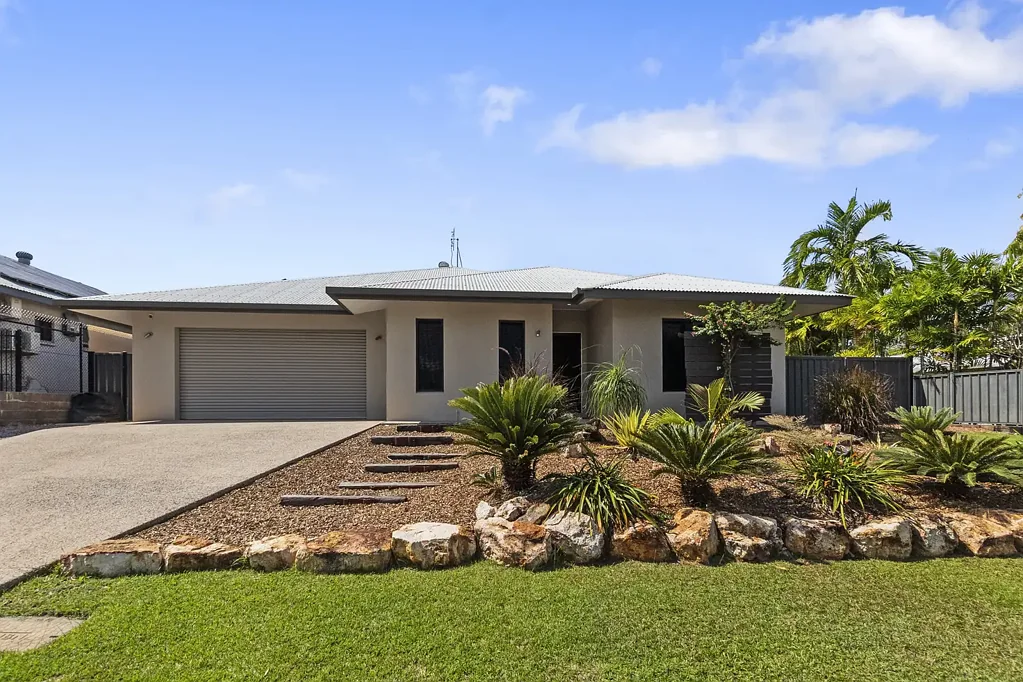 Zuccoli 5Moenga Feature-packed family home in fabulous Palmerston setting!