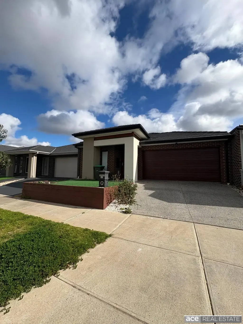 Perfect  residence in the heart of Tarneit !!!