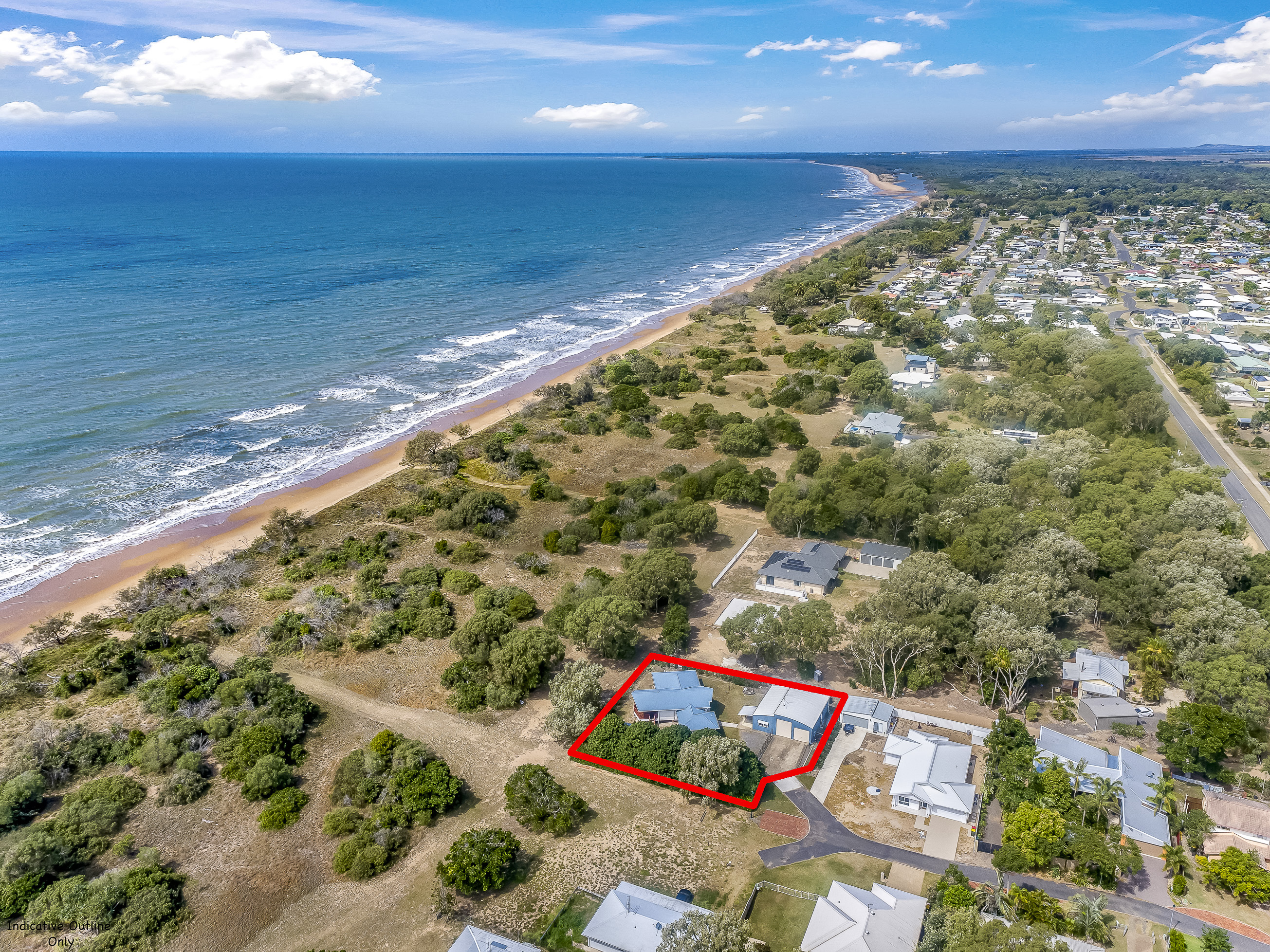 5 KURRAWA CT, MOORE PARK BEACH QLD 4670, 0 chambres, 0 salles de bain, House