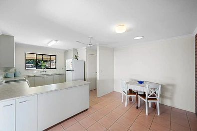 14 Hawthorne Street, West Gladstone, QLD 4680, 3房, 1浴, House