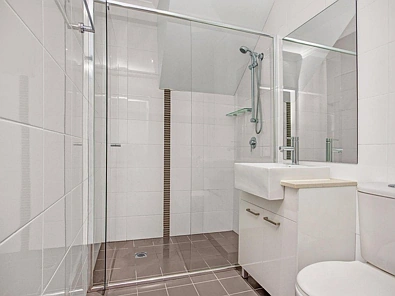 3/185 First Avenue, Five Dock, NSW 2046, 2 Schlafzimmer, 2 Badezimmer, Apartment