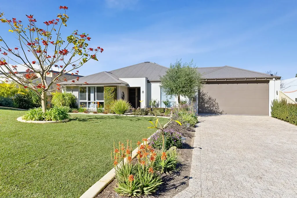 8 ESPERANCE AVENUE, Dawesville, WA 6211