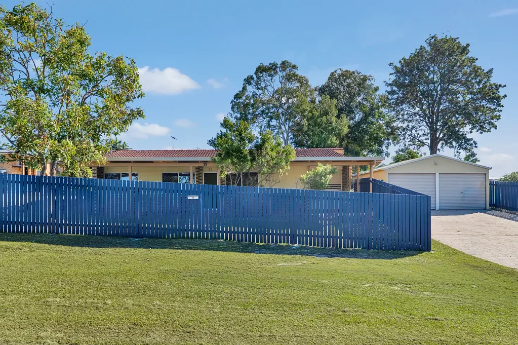 Three Bedroom home with Great Shed