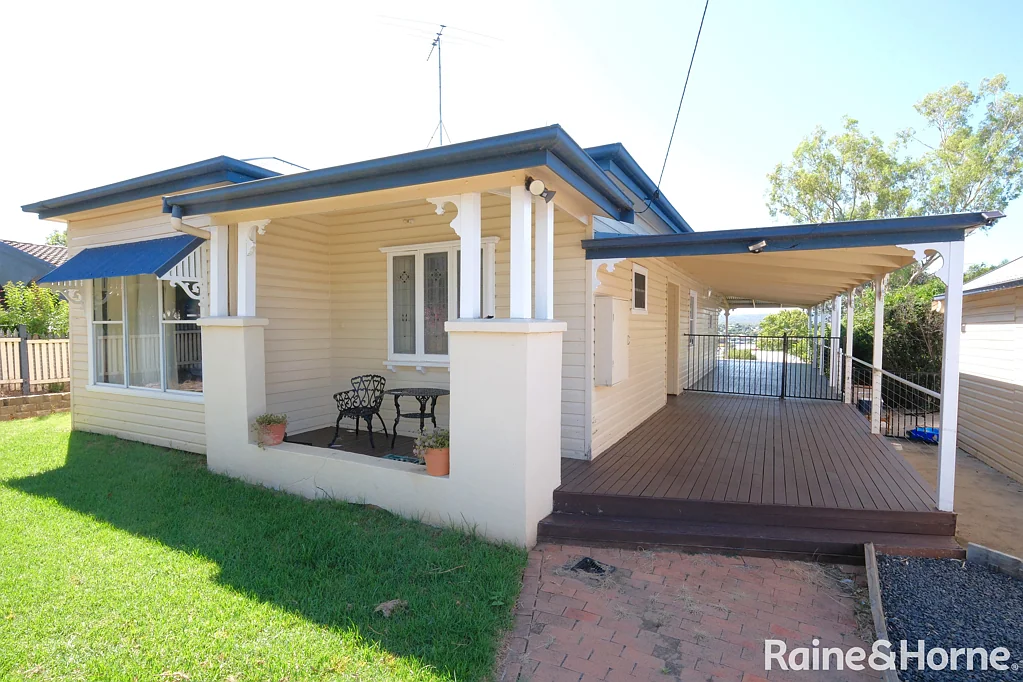 21 George Street, Inverell, NSW 2360