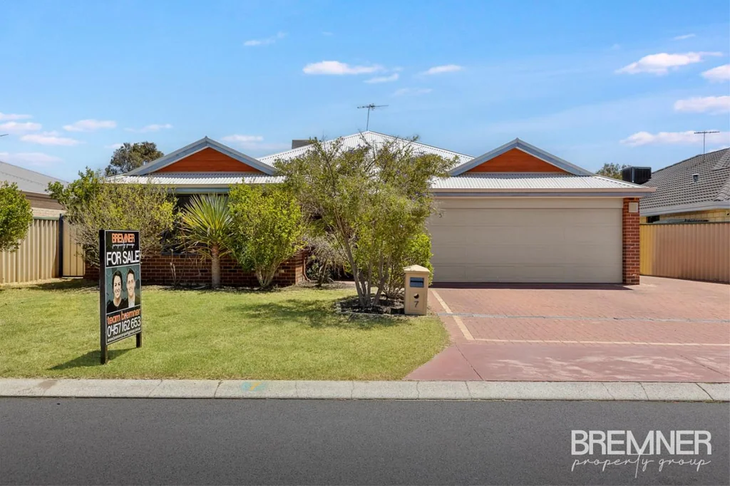 7 Hunter Way, Bertram, WA 6167