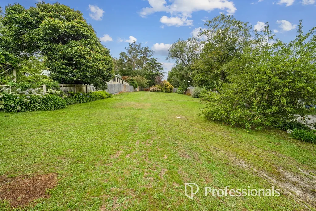 33 Spring Street, Mount Evelyn, VIC 3796