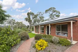 4 Red Road, Blackwood