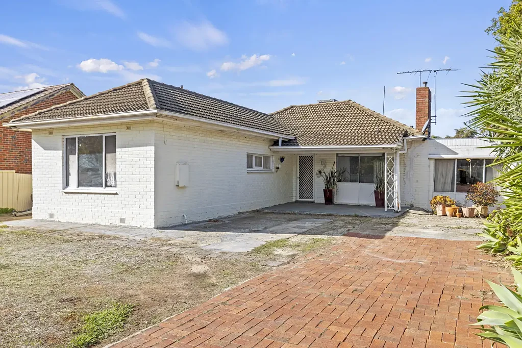 24 Peterswool Road, Elizabeth Park, SA 5113
