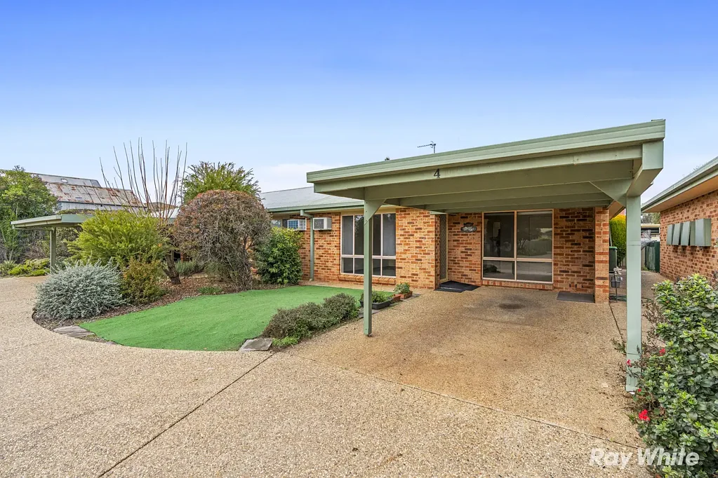 Comfortable & Convenient Two-Bedroom Unit