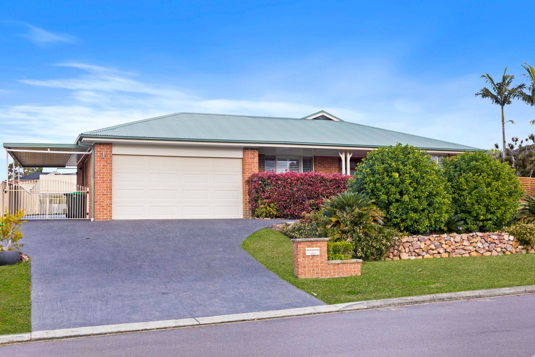 100 BUDGEREE DR, ABERGLASSLYN NSW 2320, 0 Bedrooms, 0 Bathrooms, House