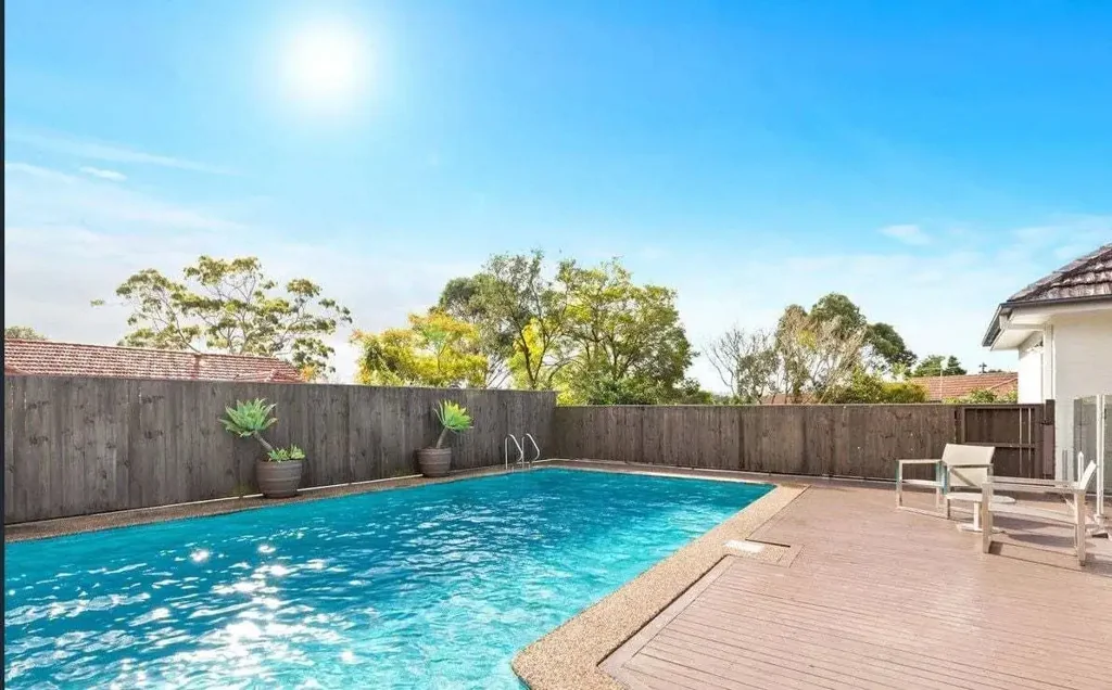 Spacious Single Level Family Home with Pool in Prime East Lindfield Location