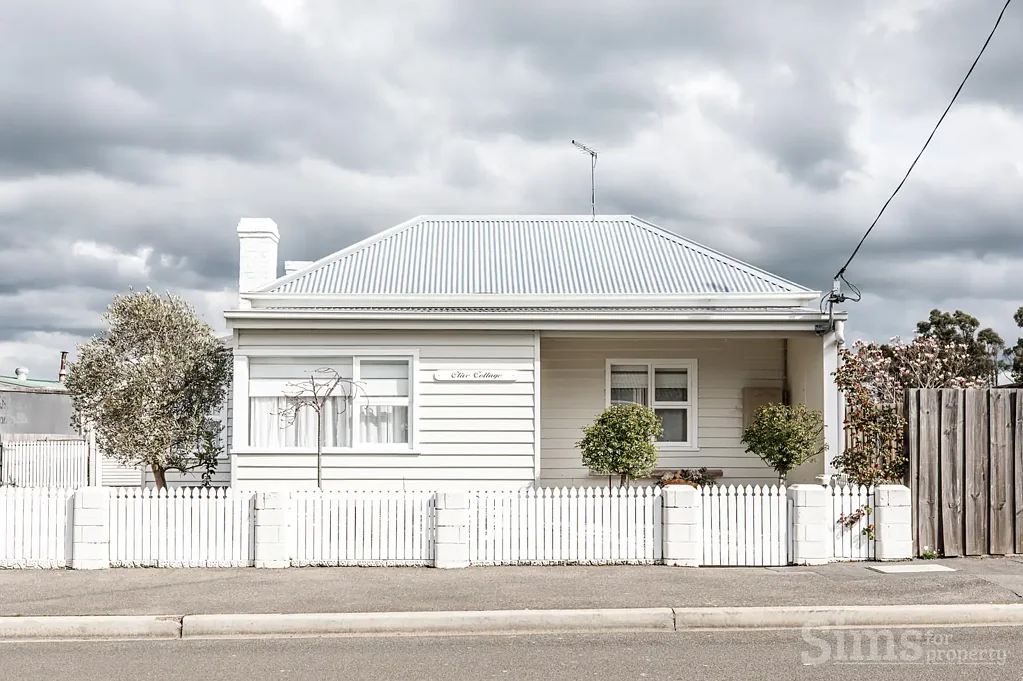 Evandale 3房  Timeless Character & Lifestyle in the Heart of Evandale
