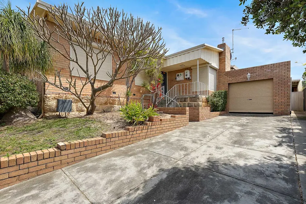 Coolbellup 3कमरा Rare Gem on Generous 728sqm Block!