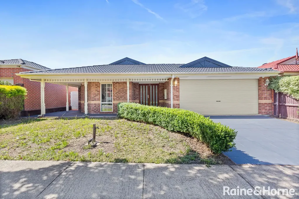 4 Limerick Court, Roxburgh Park, VIC 3064