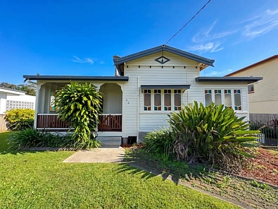 Atherton 3Kwarto Charming Character Home with Unique Commercial Edge - Short distance from Atherton CBD!