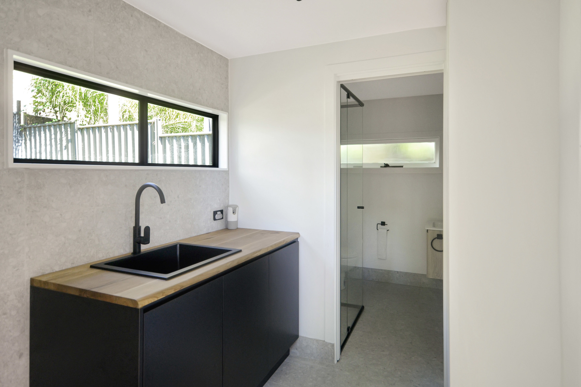 3A WARWICK ST, BLACKWALL NSW 2256, 0房, 0浴, Studio