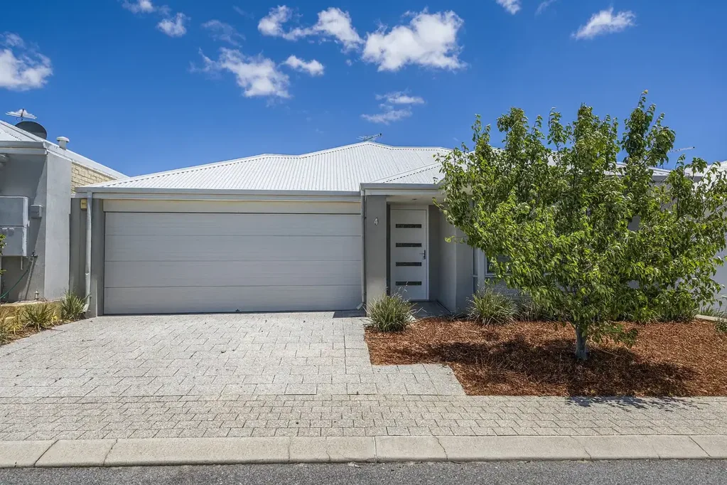 4/27 Barfield Road, Hammond Park, WA 6164