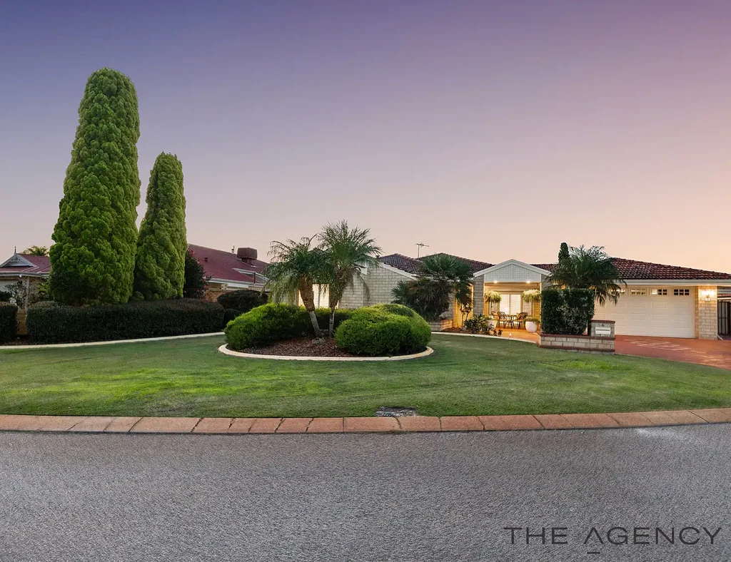 4 Grevillea Place, Canning Vale, WA 6155