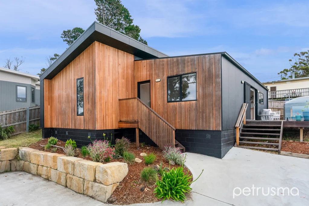 16 Lantana Place, Primrose Sands, TAS 7173