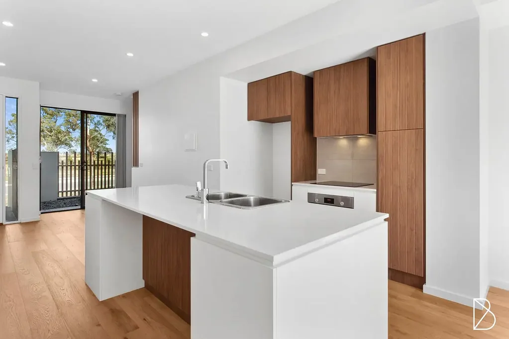 Taylor 2 Bedroom Modern Taylor Townhouse