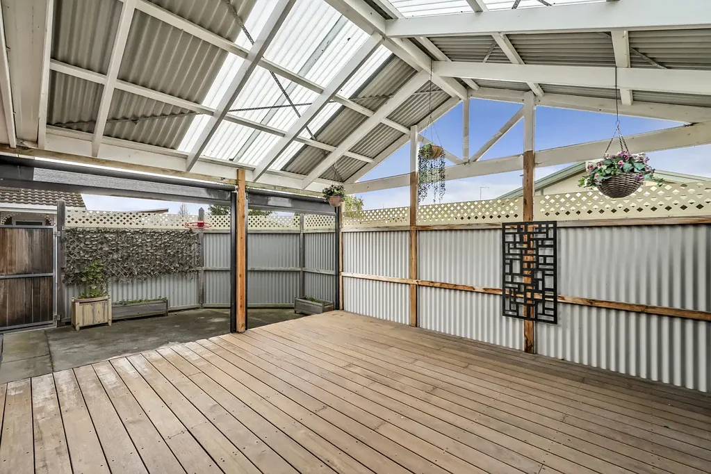 Whittington 2બેડરૂમ Updated, Spacious & Surprisingly Private!