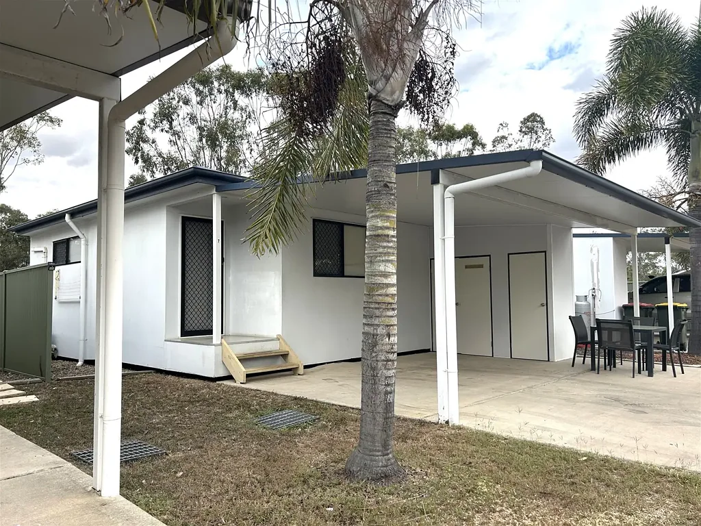Modern Unit in Quiet Complex with Pool Access