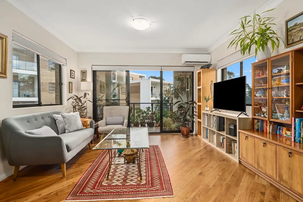 25/6-8 College Crescent, Hornsby, NSW 2077