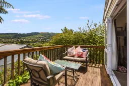 16 Raroa Terrace, Tawa