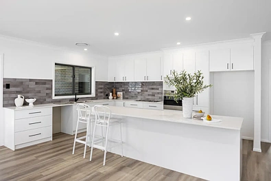 14 Kingdon Drive, Coolamon, NSW 2701, 4 Bedrooms, 2 Bathrooms, House