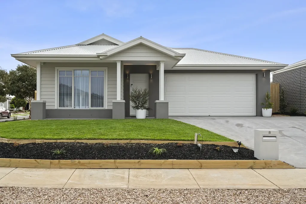 St Leonards 3 Bedroom Brand New Coastal Living on 506m² Corner Block