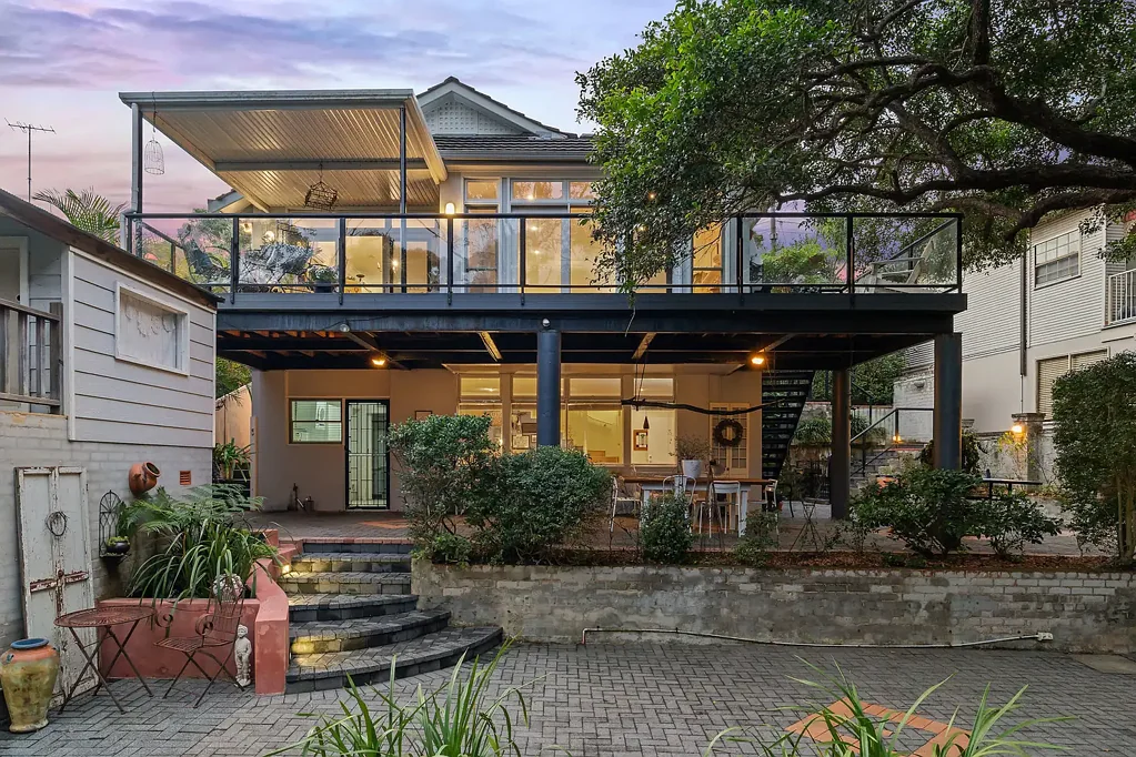 13 Linden Crescent, Lugarno, NSW 2210