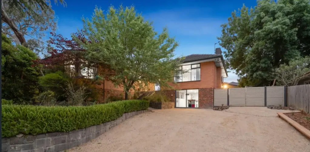 Large family home with added extra of a fully self contain bungalow